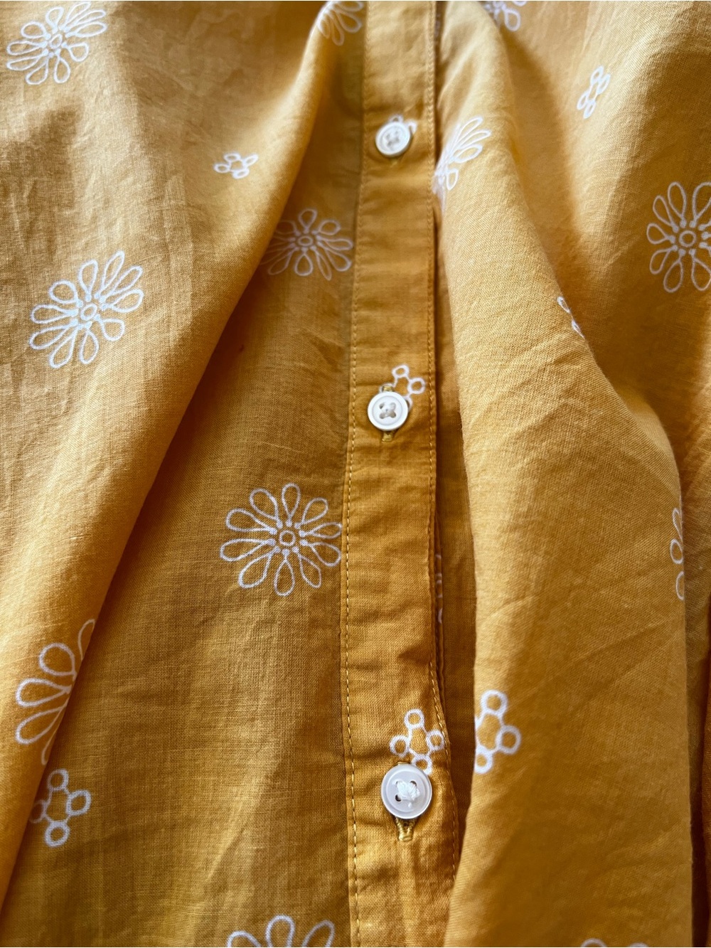 Loft Outlet Mustard With White Flowers Button Up Shirt Size PL Long Sleeves - Picture 7 of 7